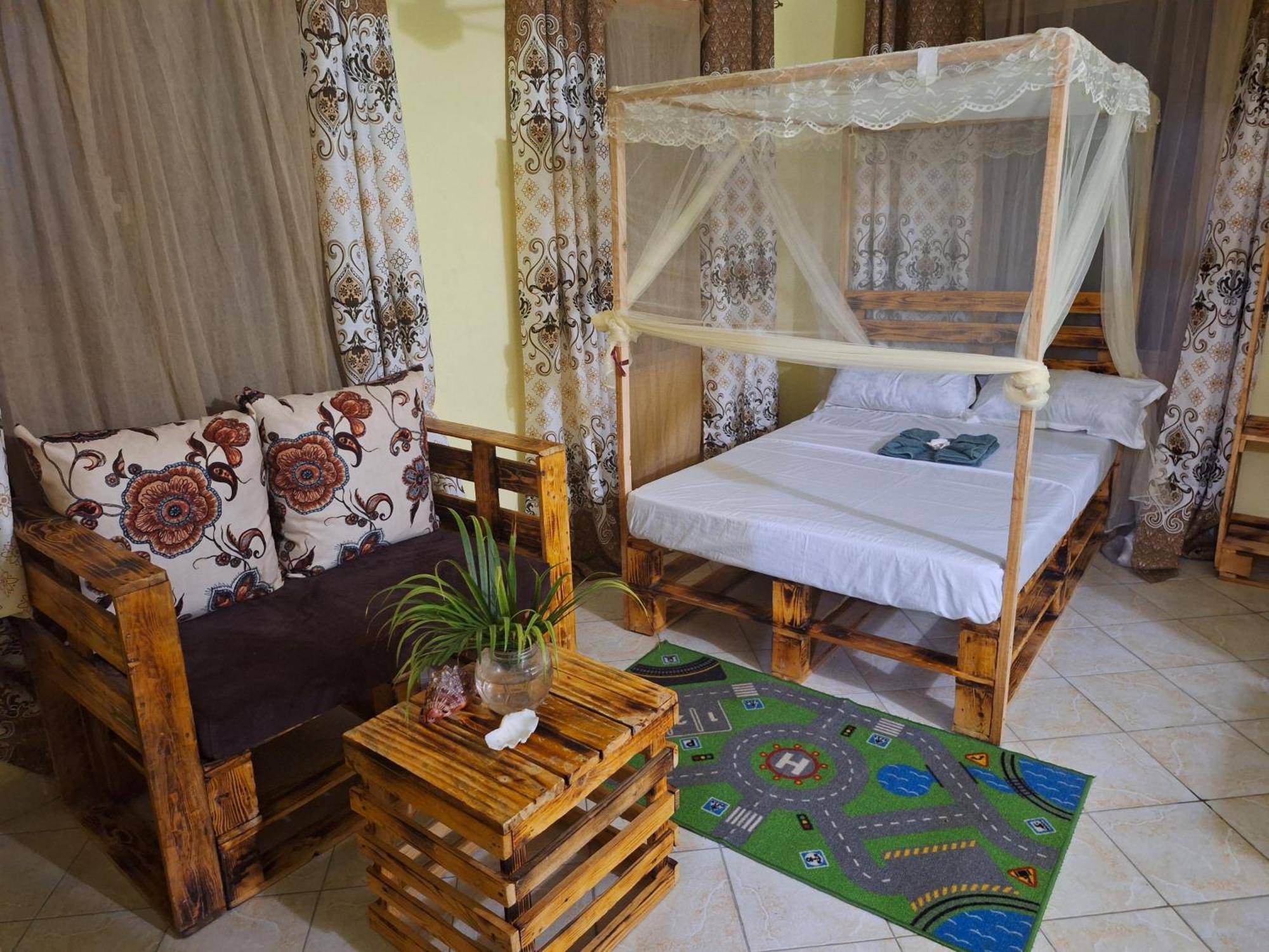 Mount Zion Guest House, Mtwapa Mtomondoni مومباسا المظهر الخارجي الصورة